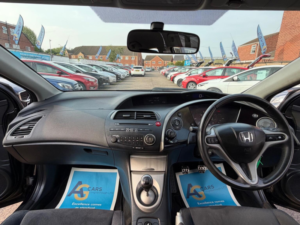 2007 Honda Civic 1.8 I-Vtec Sport 5dr in Black — image 2