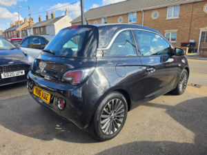 2016 Vauxhall Adam 1.4i Glam Hatchback 3dr Petrol Manual Euro 6 (87 Ps) in Black — image 3