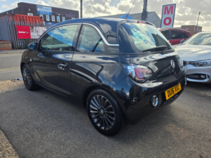 2016 Vauxhall Adam 1.4i Glam Hatchback 3dr Petrol Manual Euro 6 (87 Ps) in Black — image 6