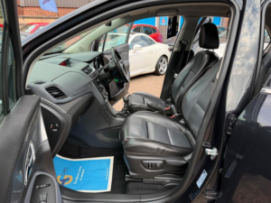 2014 Vauxhall Mokka 1.6 Se 2WD Euro 5 (s/s) 5dr in Black — image 4