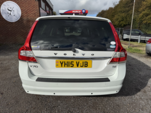 2024 Volvo V70 T4 1.6 180 Bhp Estate in White — image 4