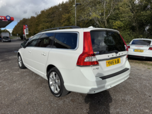 2024 Volvo V70 T4 1.6 180 Bhp Estate in White — image 5