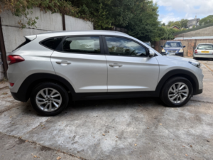 2018 Hyundai Tucson 1.7 Tucson Se Nav 1.7 D 116ps Bd +fss in Silver — image 3