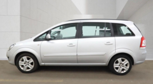 2013 Vauxhall Zafira 1.6 16v Exclusiv Euro 5 5dr in Silver — image 4