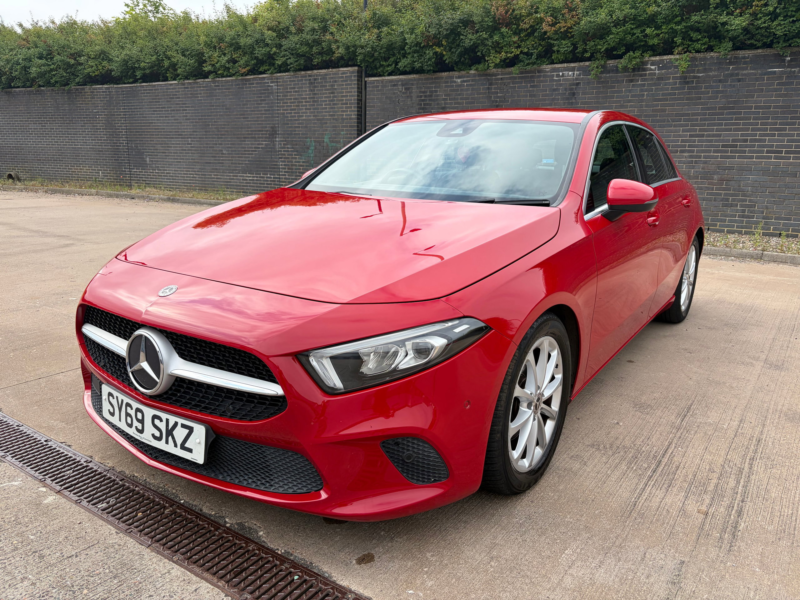 2020 Mercedes-Benz A Class 1.3 A180 Sport (executive) Hatchback 5dr Petrol Manual Euro 6 (s/s) (136 Ps) in Red — image 1