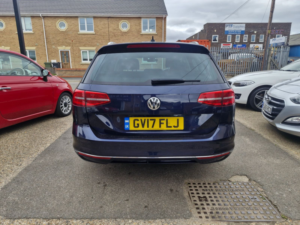 2017 Volkswagen Passat 2.0l Gt Tdi Bluemotion Technology Estate 5dr Diesel Manual Euro 6 (148 Bhp) in Blue — image 4