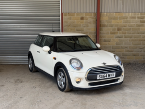 2014 MINI Hatch 1.2 One 3-Door Hatch in White — image 3