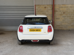 2014 MINI Hatch 1.2 One 3-Door Hatch in White — image 6