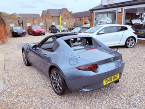 2018 Mazda Mx-5 Rf 2.0 Skyactiv-G Sport Nav in Blue — image 4