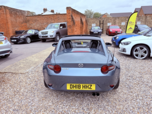 2018 Mazda Mx-5 Rf 2.0 Skyactiv-G Sport Nav in Blue — image 5