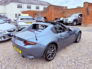 2018 Mazda Mx-5 Rf 2.0 Skyactiv-G Sport Nav in Blue — image 6