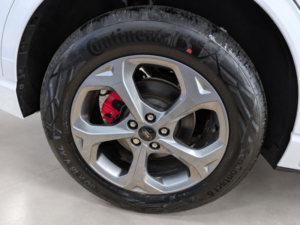 2024 Ford Kuga 2.5 Plug-In Hybrid St-Line Auto in White — image 6