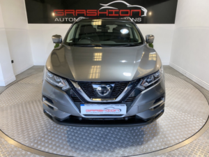 2017 Nissan Qashqai 1.2 Dig-T N-Connecta in Grey — image 2