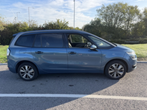2014 Citroen Grand C4 Picasso 1.6 E-Hdi Airdream Exclusive+ in Blue — image 2