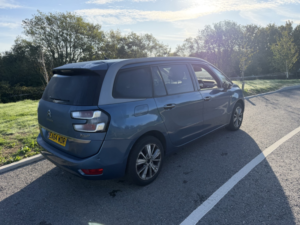 2014 Citroen Grand C4 Picasso 1.6 E-Hdi Airdream Exclusive+ in Blue — image 3