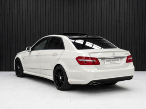 2012 Mercedes-Benz E Class 2.1 E250 Cdi Blueefficiency Sport G-Tronic+ Euro 5 (s/s) 4dr in White — image 4