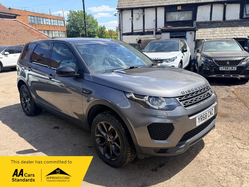 2018 Land Rover Discovery Sport Td4 Landmark in Grey — image 1