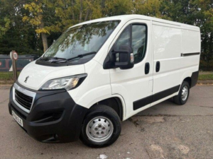 2019 Peugeot Boxer 2.0 Bluehdi 333 Professional L1 H1 Euro 6 5dr in White — image 3