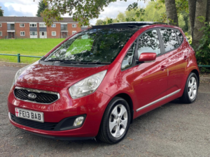 2013 Kia Venga 1.6 Crdi Ecodynamics 3 Euro 5 (s/s) 5dr (sat Nav) in Red — image 3