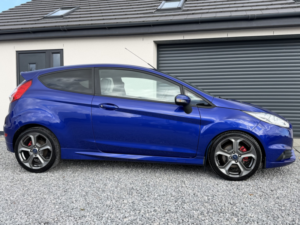 2015 Ford Fiesta 1.6 T Ecoboost St-3 in Blue — image 5