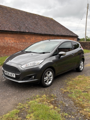 2015 Ford Fiesta 1.3 Zetec in Grey — image 3