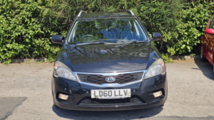 2010 Kia Ceed 1.6 2 in Black — image 2