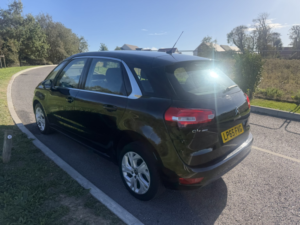 2015 Citroen C4 Picasso 2.0 Bluehdi Exclusive in Black — image 3