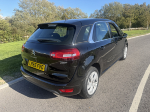 2015 Citroen C4 Picasso 2.0 Bluehdi Exclusive in Black — image 5