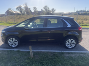 2015 Citroen C4 Picasso 2.0 Bluehdi Exclusive in Black — image 6