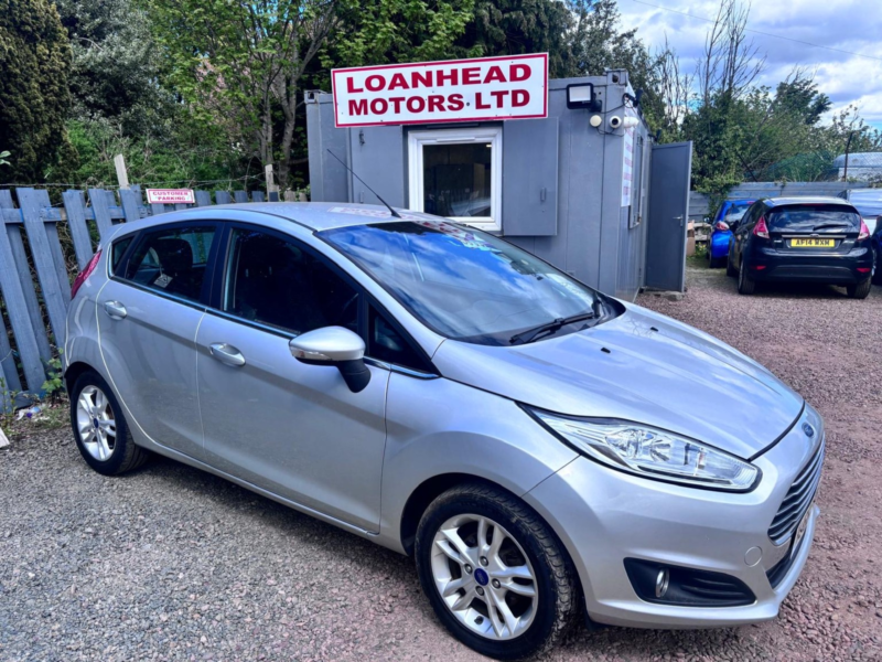 2016 Ford Fiesta 1.3 Zetec in Silver — image 1