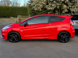 2017 Ford Fiesta 1.0 T Ecoboost St-Line in Red — image 3