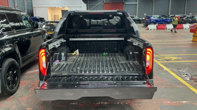2019 Mercedes-Benz X Class 2.3 Cdi Power in Black — image 1