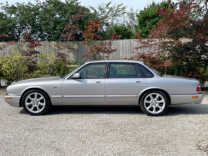 2000 Jaguar Xj Xjr Supercharged in Silver — image 5