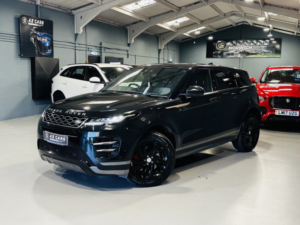 2019 Land Rover Range Rover Evoque 2.0 D180 R-Dynamic S in Black — image 6
