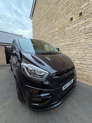 2024 Ford Transit Custom 2.0 Transit Custom Gt Crew Van 300 L1 2.0l Ecoblue 170ps Fwd 6 Speed Manual in Black — image 2