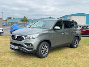 2019 Ssangyong Rexton 2.2d Elx SUV 5dr Diesel T-Tronic 4WD Euro 6 (181 Ps) in Grey — image 4
