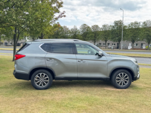 2019 Ssangyong Rexton 2.2d Elx SUV 5dr Diesel T-Tronic 4WD Euro 6 (181 Ps) in Grey — image 5
