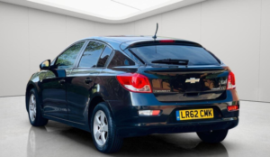 2012 Chevrolet Cruze 1.6 Lt Euro 5 5dr in Black — image 3