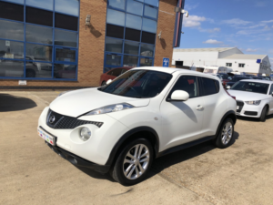 2012 Nissan Juke 1.6 Tekna in White — image 4