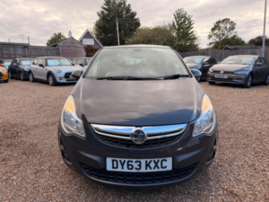 2013 Vauxhall Corsa 1.4 16v Se Euro 5 5dr in Grey — image 3