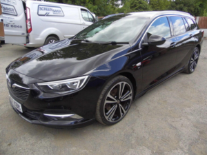 2017 Vauxhall Insignia 2.0 Turbo D Blueinjection Sri Vx Line Nav Sports Tourer Euro 6 (s/s) 5dr in Black — image 3