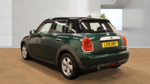 2015 MINI Hatch 1.5 Cooper Euro 6 (s/s) 5dr in Green — image 3