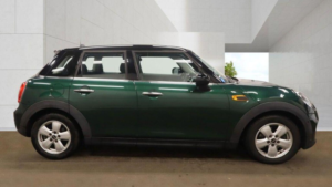 2015 MINI Hatch 1.5 Cooper Euro 6 (s/s) 5dr in Green — image 5