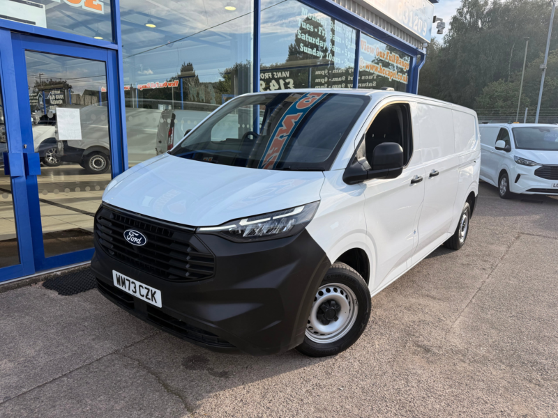 2023 Ford Transit Custom 2.0 320 Ecoblue Leader Panel Van 5dr Diesel Manual L2 H1 Euro 6 136 Ps in White — image 1
