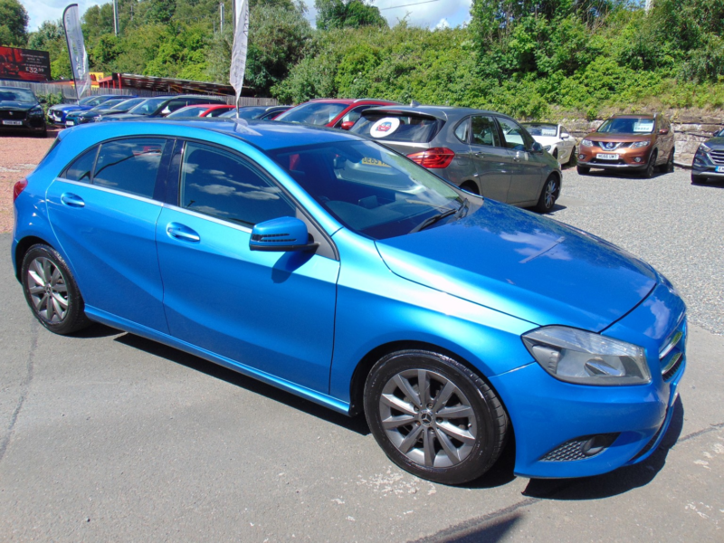 2014 Mercedes-Benz A Class 1.5 A180 Cdi Eco Se in Blue — image 1