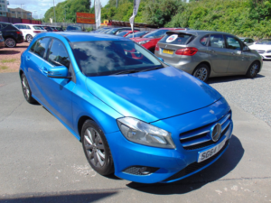 2014 Mercedes-Benz A Class 1.5 A180 Cdi Eco Se in Blue — image 4