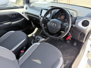 2018 Toyota Aygo 1.0 Vvt-I X-Press Euro 6 5dr in White — image 2
