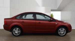 2006 Ford Focus 2.0 Ghia 4dr in Red — image 6