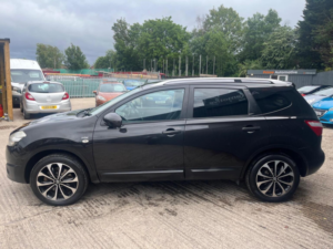 2010 Nissan Qashqai+2 2.0 Dci N-Tec 2WD Euro 5 5dr in Black — image 2