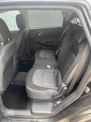 2010 Nissan Qashqai+2 2.0 Dci N-Tec 2WD Euro 5 5dr in Black — image 5
